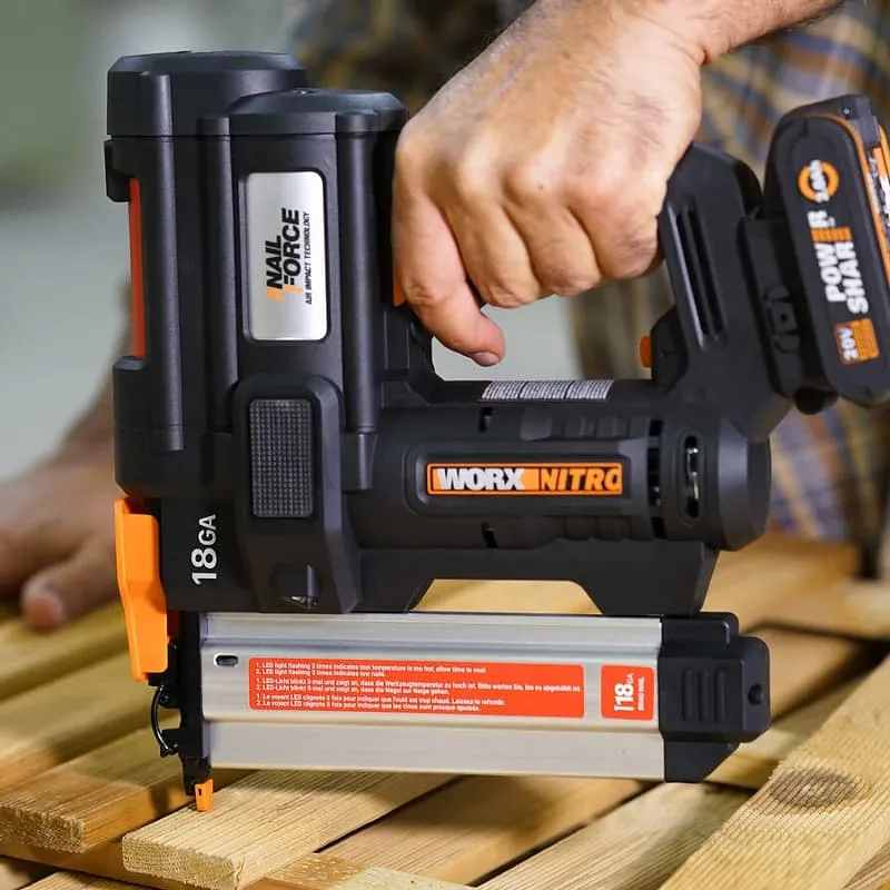 Гвоздезабивной пистолет WORX WX842 20V бесщеточный аккумуляторный — детальное фото